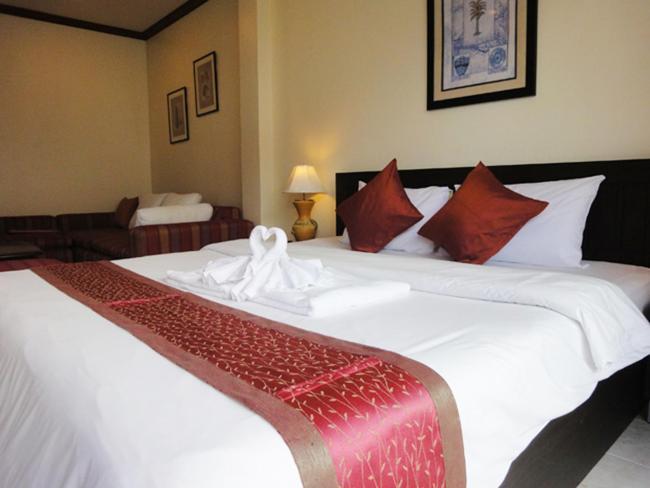 Patong Karlssons Hotel מראה חיצוני תמונה